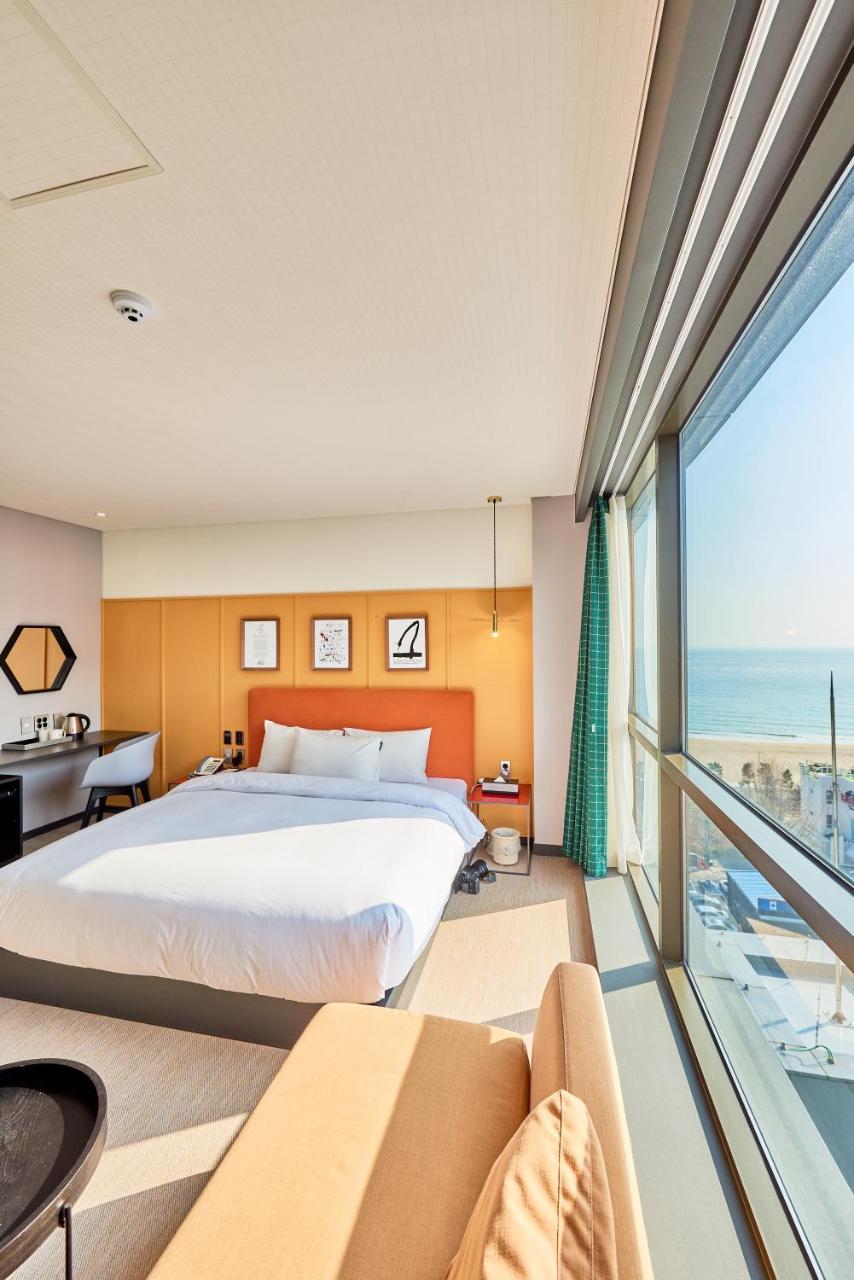 Brown Dot Hotel Songjung Busan Exterior photo